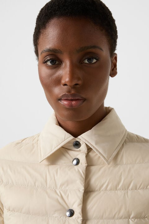 Audrey Lightweight Down Jacket In Sand