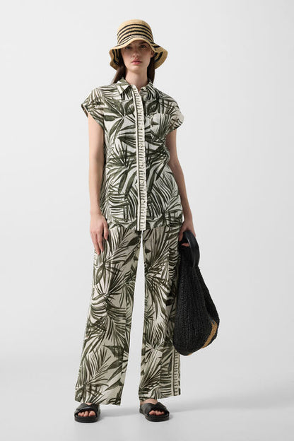 Charlet Linen Blouse In Olive Green/Cream