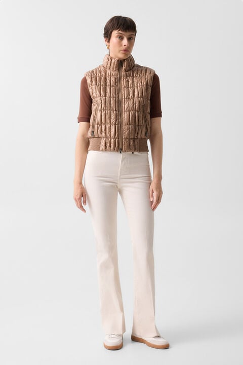 Sally Quilted Waistcoat In Camel